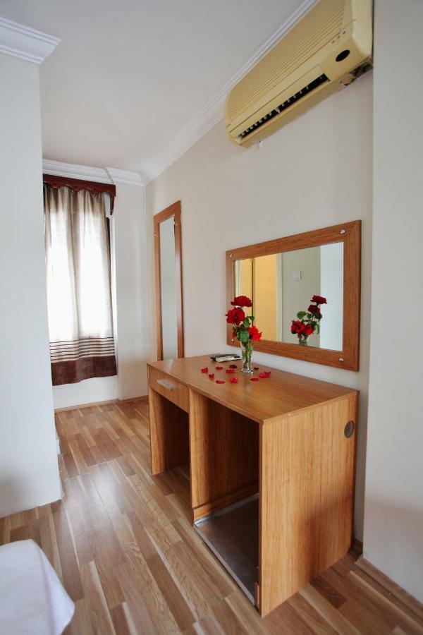 Can Otel Αλικαρνασσός Εξωτερικό φωτογραφία