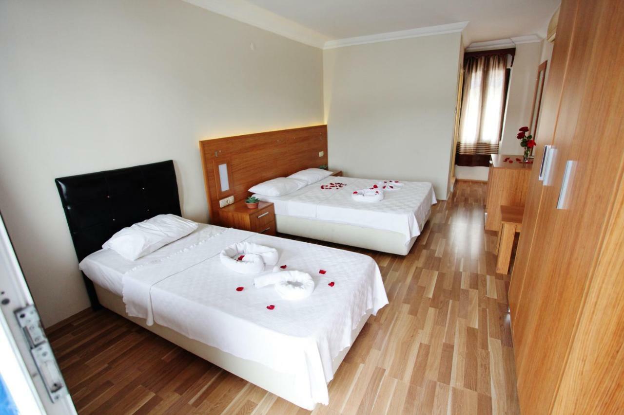 Can Otel Αλικαρνασσός Εξωτερικό φωτογραφία