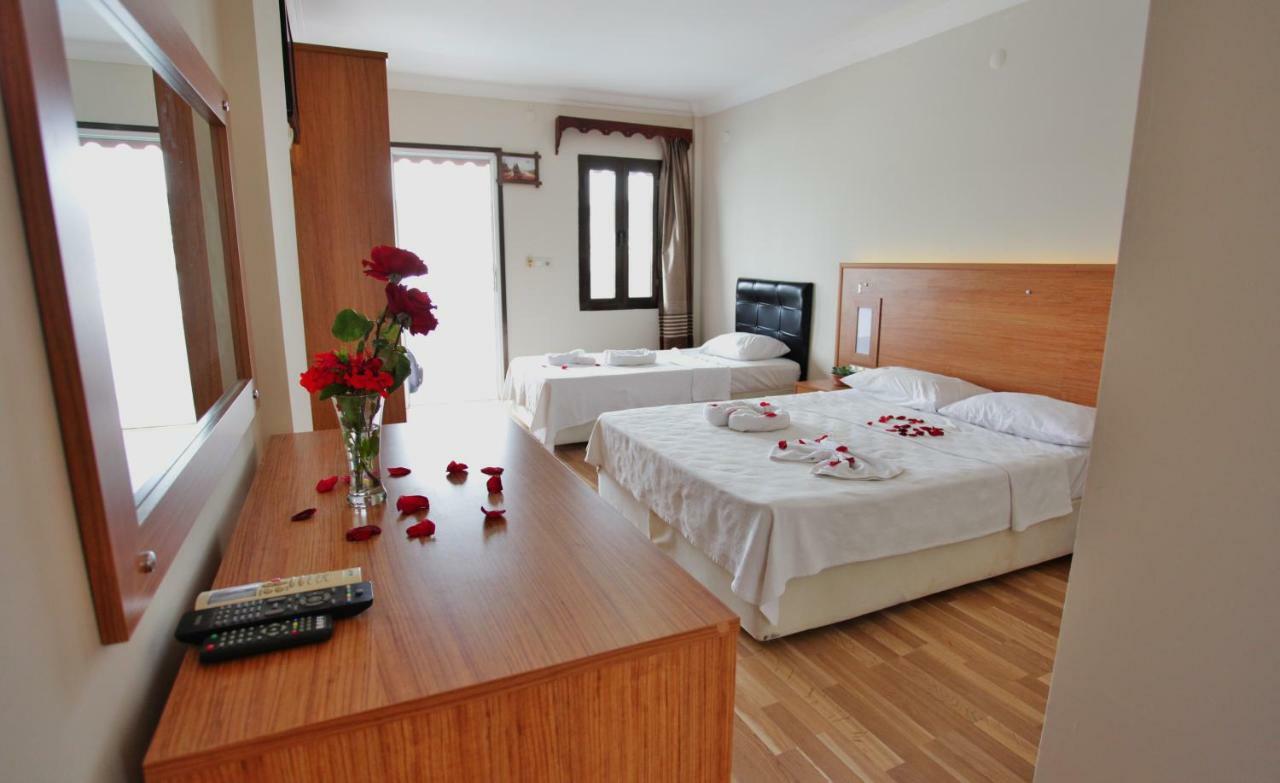 Can Otel Αλικαρνασσός Εξωτερικό φωτογραφία