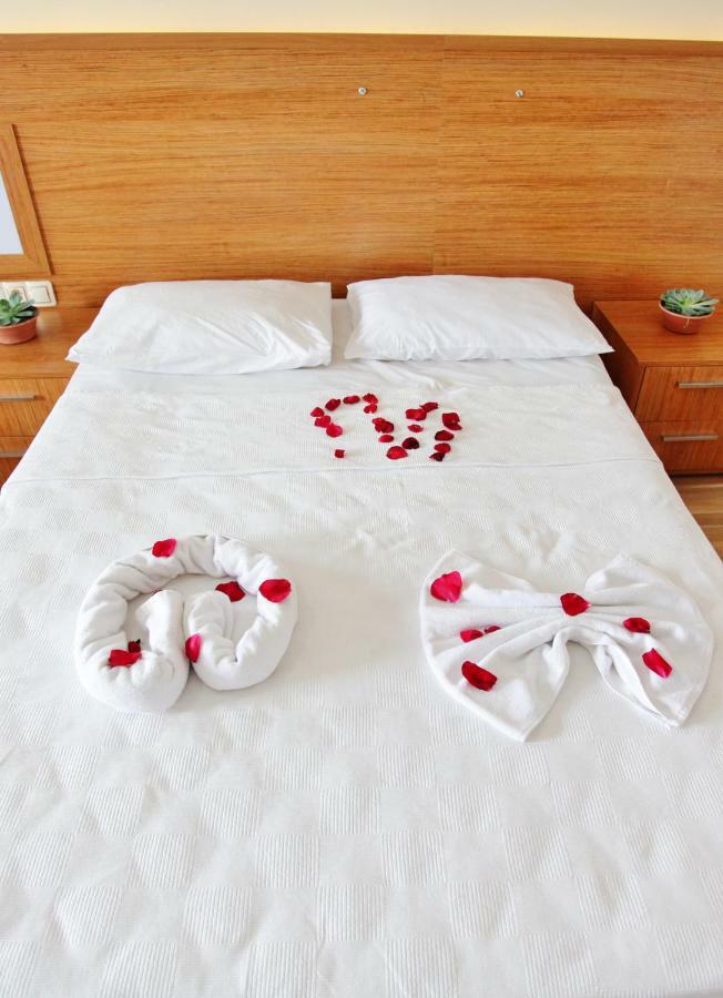 Can Otel Αλικαρνασσός Εξωτερικό φωτογραφία