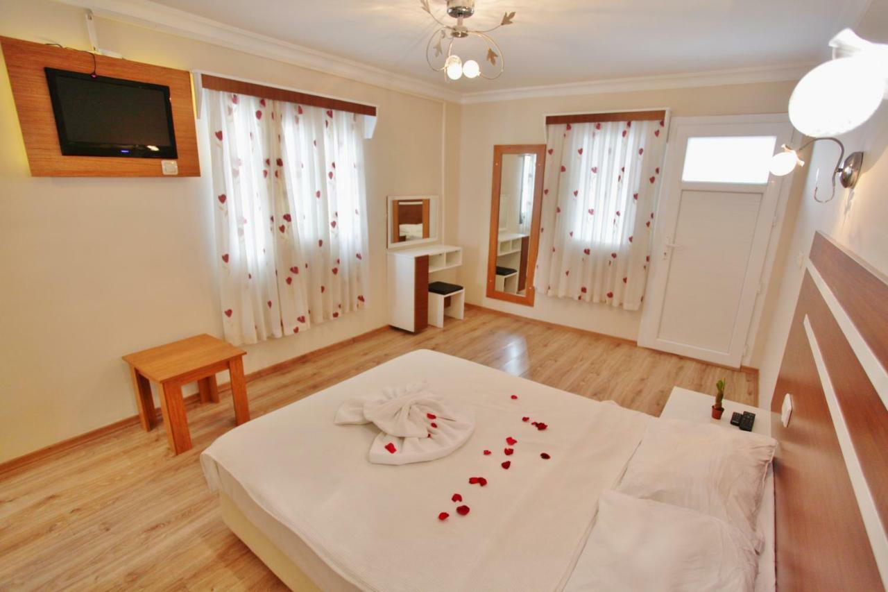 Can Otel Αλικαρνασσός Εξωτερικό φωτογραφία